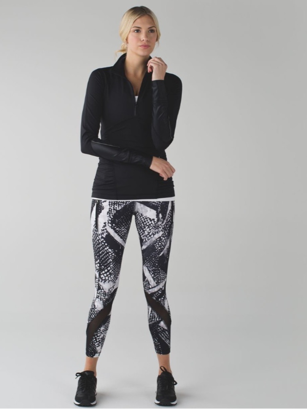 Lululemon Inspire Tight II (Mesh) *Full-On Luxtreme
Static Mist White Black